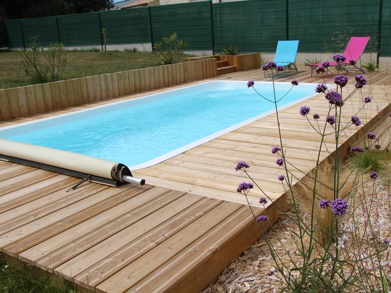 Piscine Aix de 6 mètres par 3 mètres à fond plat fabriquée en Vendée