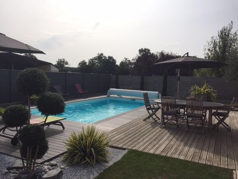 Piscine Noirmoutier avec un volume d'eau de 32 m3