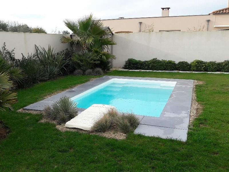 Petite piscine pouvant être équipé d'une filtration intégrée